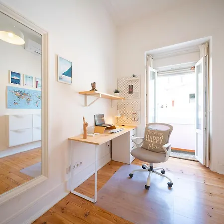 Wanderful - Travel Themed Лиссабон